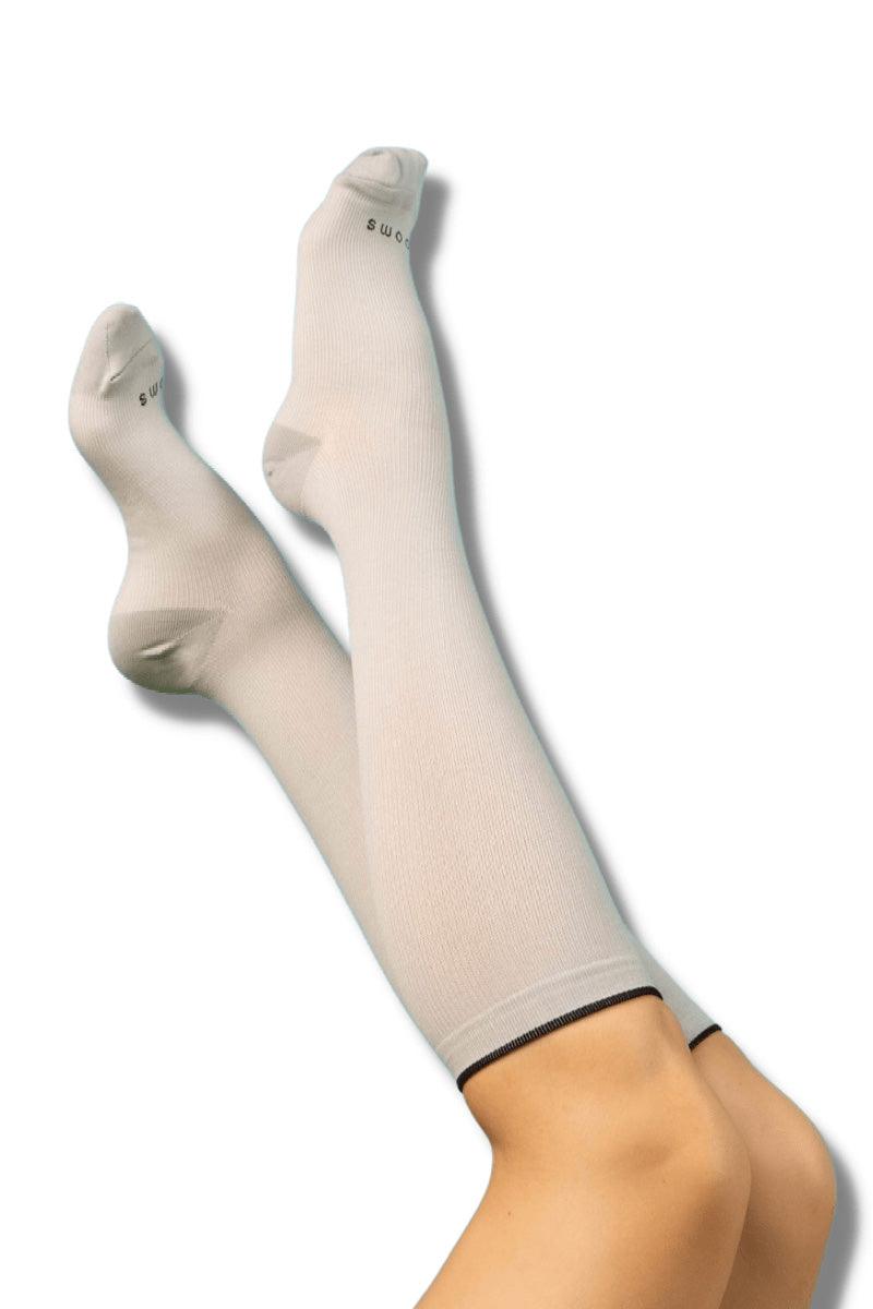 Closed Toe: 15-20 mmHg - SOLID - Booms Compression - Wear Booms - Booms Compression Socks