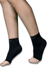 Short Ankle: 15-20 mmHg - Black - Booms Compression - Wear Booms - Booms Compression Socks
